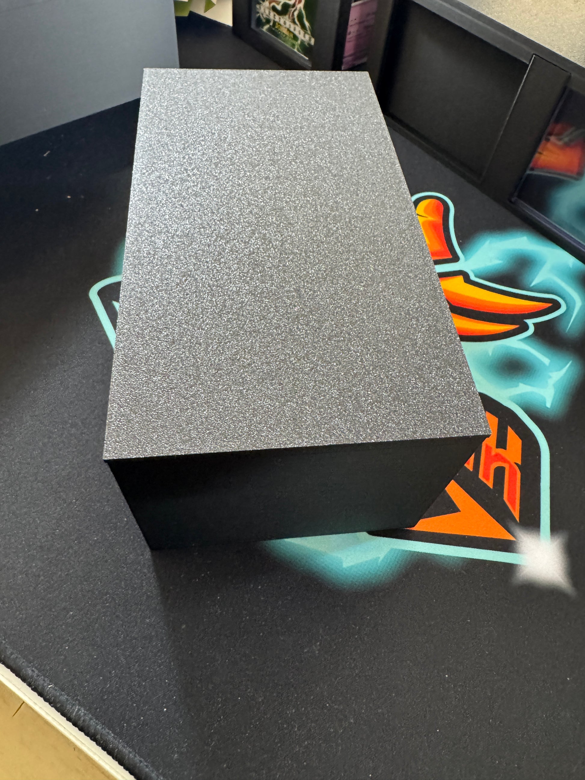 Sleeve Station bulk card storage box with adjustable divider - product photo 4